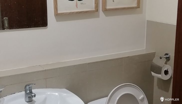 "Studio Condo for Rent in Beacon Tower, Legazpi Village, Makati"05