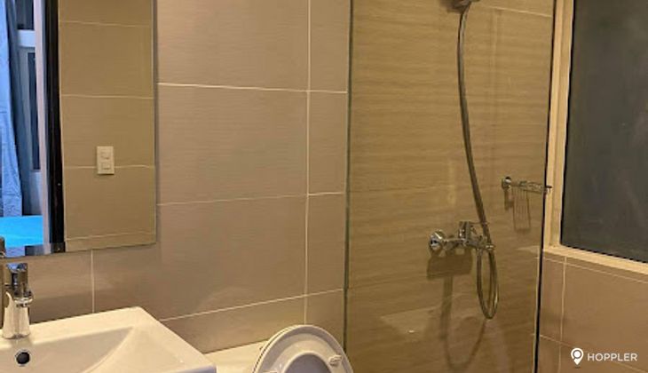 "Studio Condo for Rent in San Antonio Residence, San Antonio Village, Makati"04