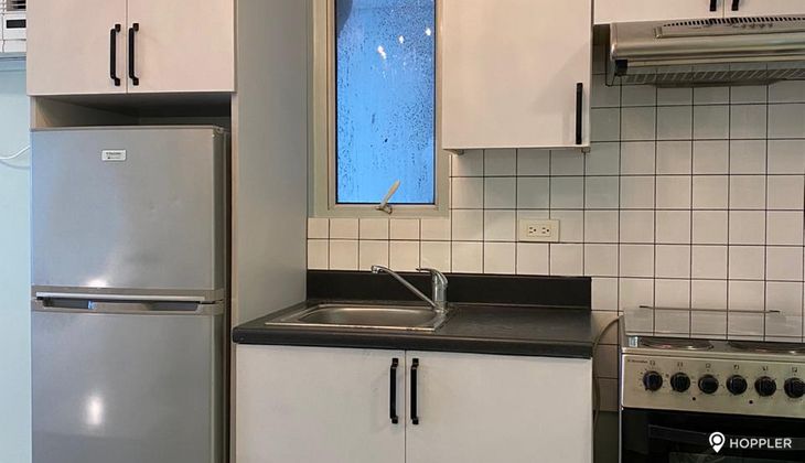 "Studio Condo for Rent in The Columns Legaspi, Legazpi Village, Makati"02