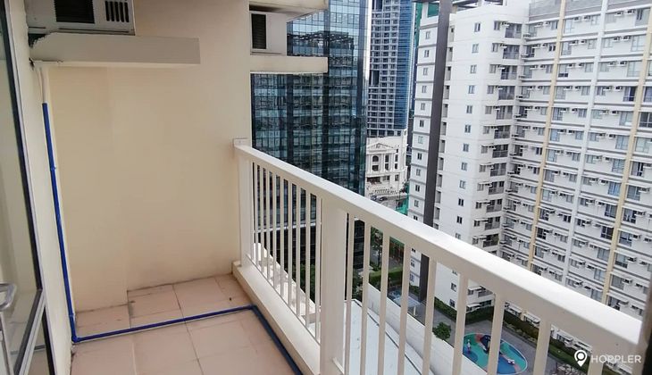 "2BR Condo for Rent in Avida Towers BGC 9th Ave., BGC - Bonifacio Global City, Taguig"09
