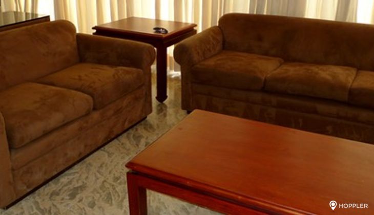 "3BR Condo for Rent in The Salcedo Park, Salcedo Village, Makati"02