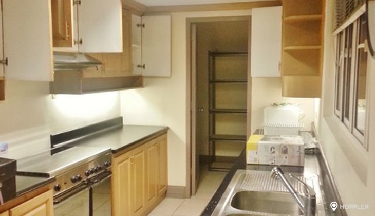 "3BR Condo for Rent in The Salcedo Park, Salcedo Village, Makati"05