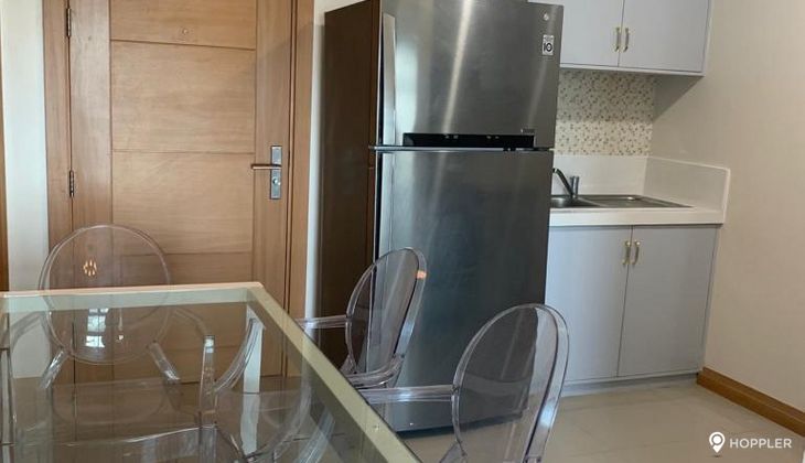 "2BR Condo for Rent in The Trion Towers, BGC - Bonifacio Global City, Taguig"03
