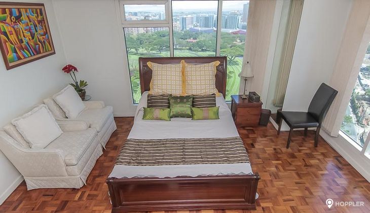 "2BR Condo for Rent in Fifth Avenue Place, BGC - Bonifacio Global City, Taguig"02