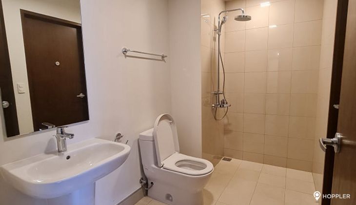 "2BR Condo for Rent in The Alcoves, Cebu City Business Park, Cebu"05