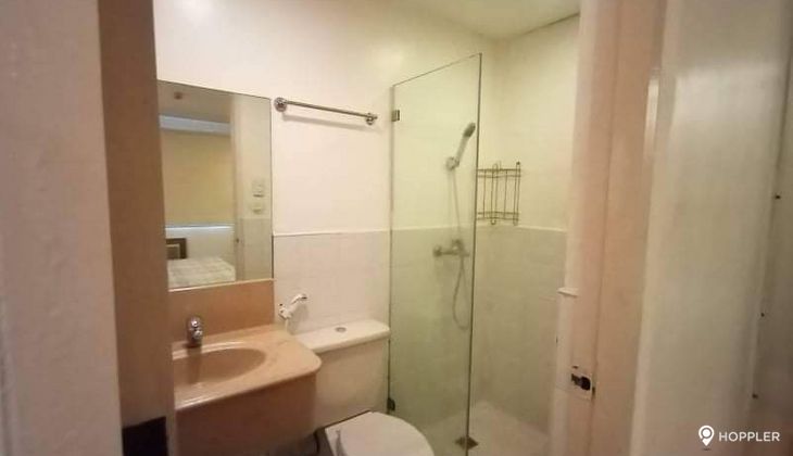 "1BR Condo for Rent in Forbeswood Heights, BGC - Bonifacio Global City, Taguig"06