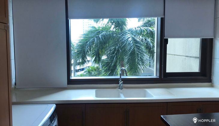 "2BR Condo for Rent in The Shang Grand Tower, Legazpi Village, Makati"03