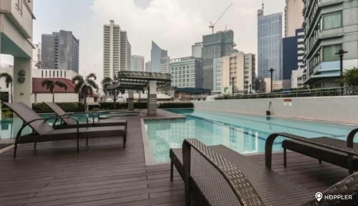 "Studio Condo for Rent in Senta, Legazpi Village, Makati"08