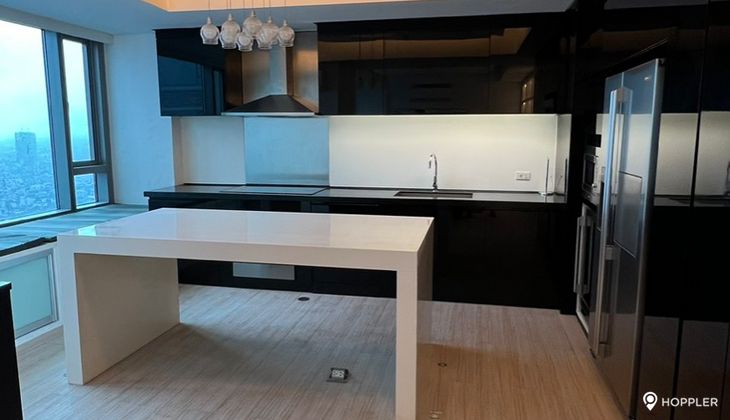 "2BR Condo for Rent in Alphaland Makati Place, Bel-Air Village, Makati"03