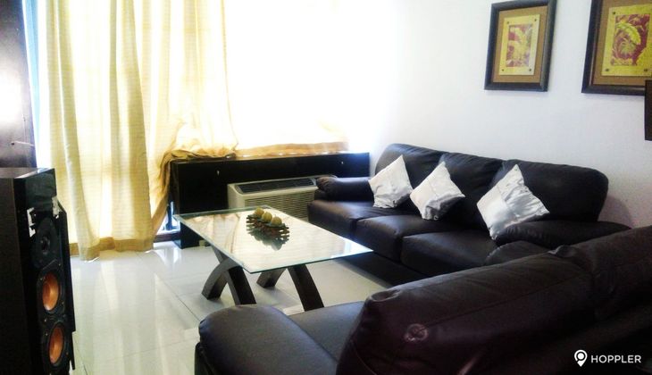 "2BR Condo for Rent in Eastwood Parkview, Eastwood City, Quezon City"02