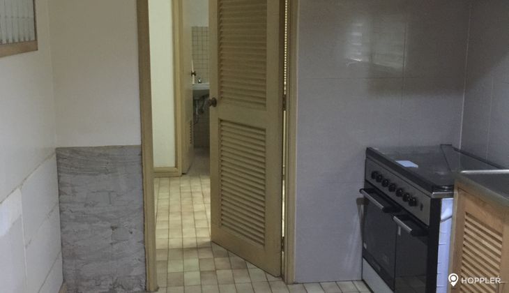 "2BR Condo for Rent in Century Plaza, Legazpi Village, Makati"04
