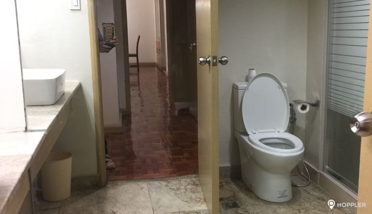 "2BR Condo for Rent in Century Plaza, Legazpi Village, Makati"10