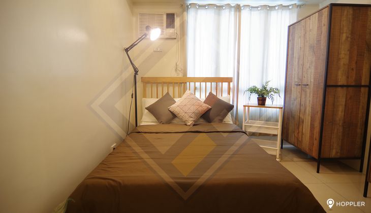 "Studio Condo for Rent in The Beacon, Legazpi Village, Makati"02