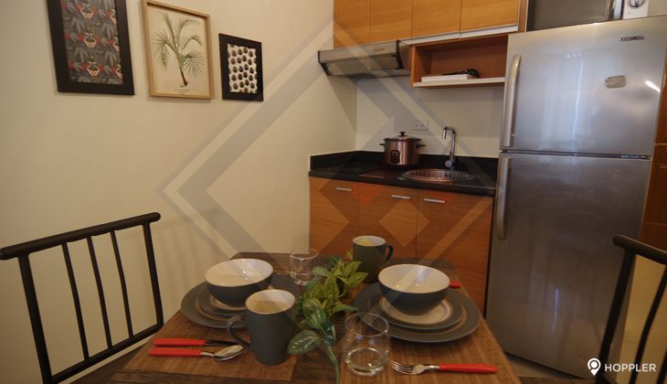 "Studio Condo for Rent in The Beacon, Legazpi Village, Makati"04