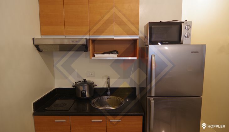 "Studio Condo for Rent in The Beacon, Legazpi Village, Makati"05