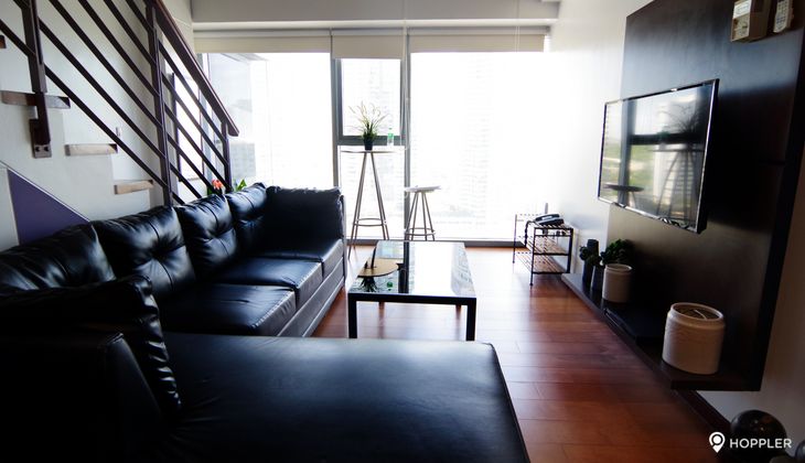 "1BR Condo for Rent in Eton Residences, Legazpi Village, Makati"03