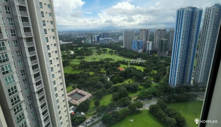 "2BR Condo for Rent in The Meranti at Two Serendra, BGC - Bonifacio Global City, Taguig"02