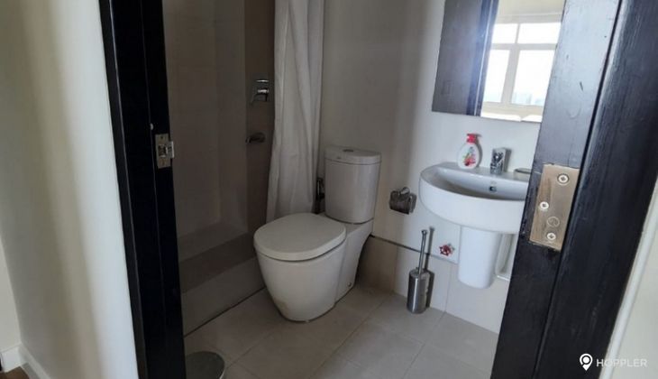 "2BR Condo for Rent in The Meranti at Two Serendra, BGC - Bonifacio Global City, Taguig"03