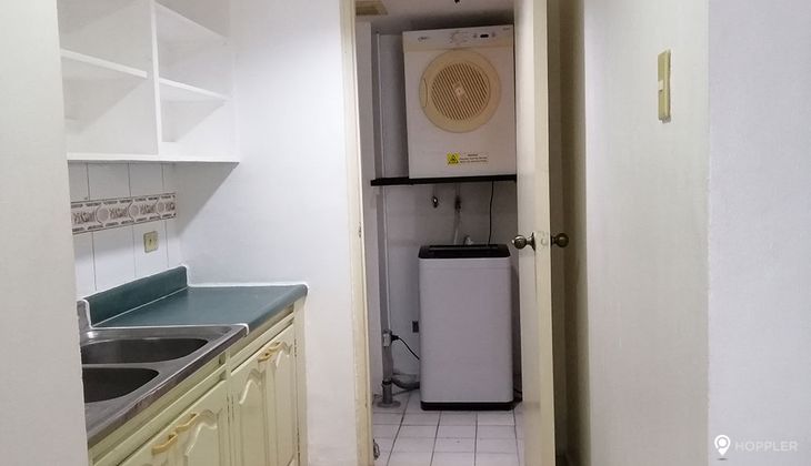 "3BR Condo for Rent in One Lafayette Square, Salcedo Village, Makati"05