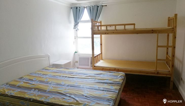 "3BR Condo for Rent in One Lafayette Square, Salcedo Village, Makati"10
