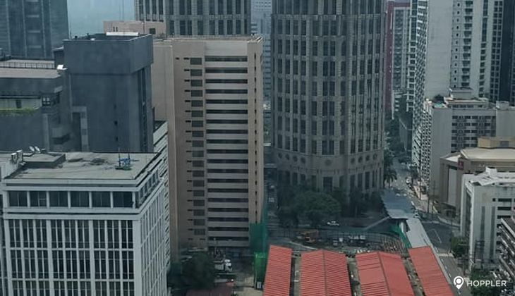 "Studio Condo for Rent in Eton Tower, Legazpi Village, Makati"03