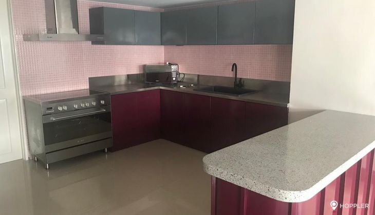 "3BR Condo for Rent in Two Lafayette Square, Salcedo Village, Makati"02