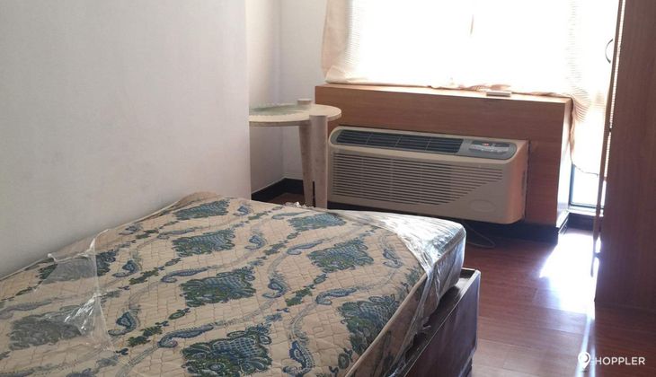 "2BR Condo for Rent in Eastwood Parkview, Eastwood City, Quezon City"02
