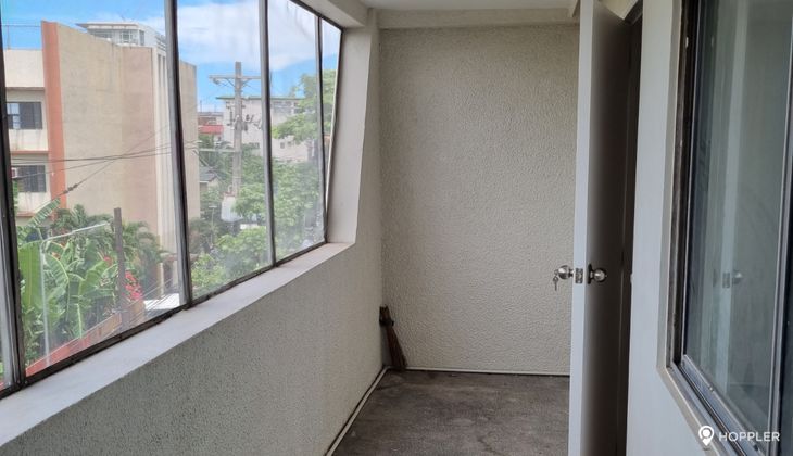 "1BR Condo for Rent in Sunvar Condominium, Cartimar, Pasay"02
