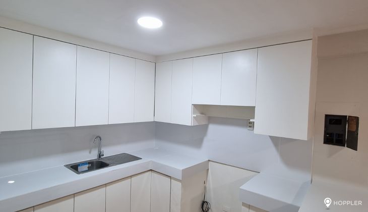 "1BR Condo for Rent in Sunvar Condominium, Cartimar, Pasay"07