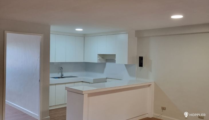 "1BR Condo for Rent in Sunvar Condominium, Cartimar, Pasay"08