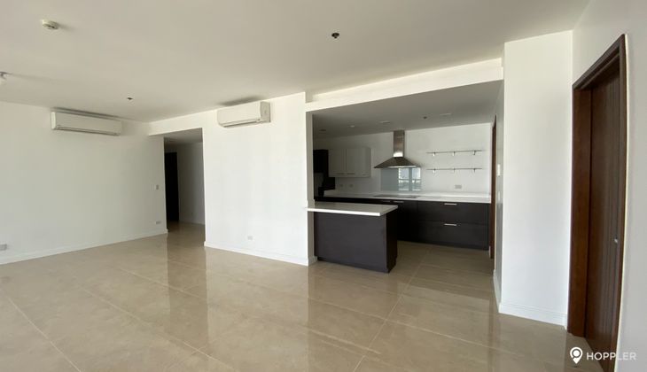 "3BR Condo for Rent in The Suites at One Bonifacio High Street, BGC - Bonifacio Global City, Taguig"02
