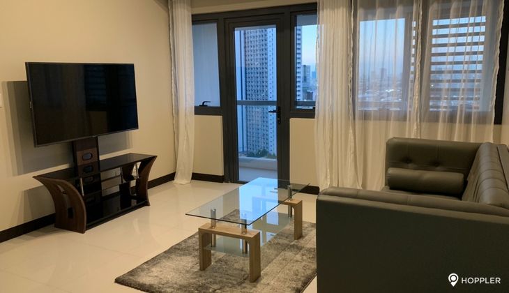 "1BR Condo for Rent in Salcedo Skysuites, Salcedo Village, Makati"01