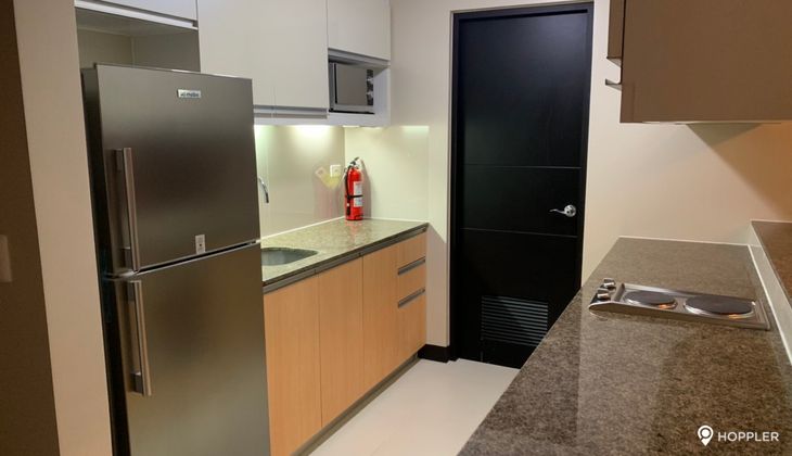 "1BR Condo for Rent in Salcedo Skysuites, Salcedo Village, Makati"02