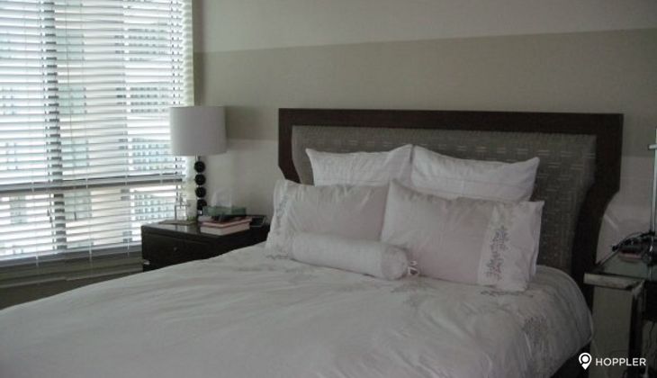 "1BR Condo for Rent in Joya Lofts and Towers, Rockwell Center, Makati"03