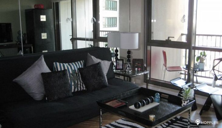 "1BR Condo for Rent in Joya Lofts and Towers, Rockwell Center, Makati"04