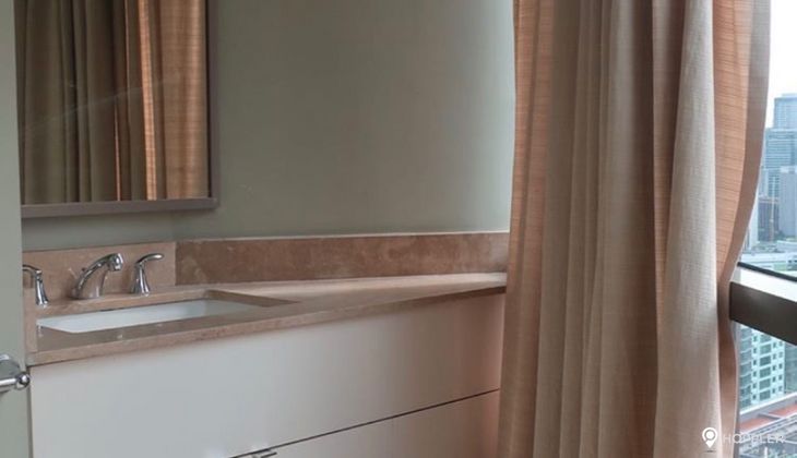 "1BR Condo for Rent in Joya Lofts and Towers, Rockwell Center, Makati"10