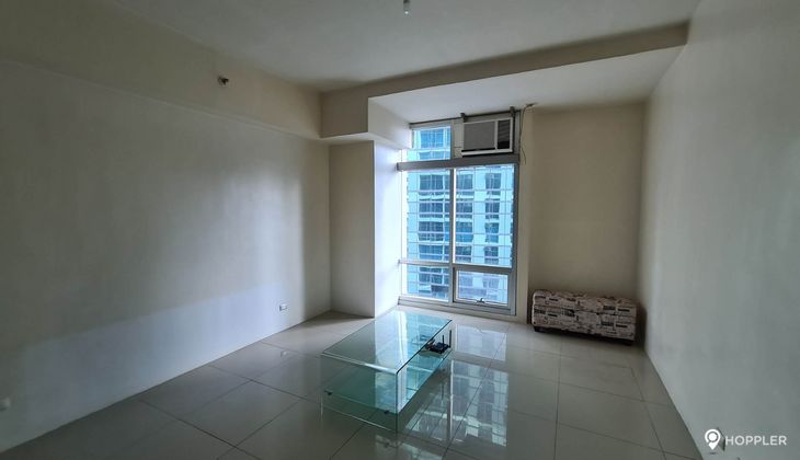 "1BR Condo for Rent in The Stratosphere, Salcedo Village, Makati"02