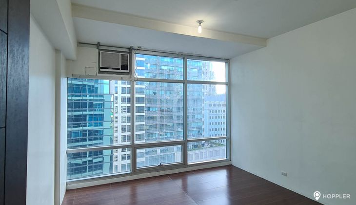 "1BR Condo for Rent in The Stratosphere, Salcedo Village, Makati"10