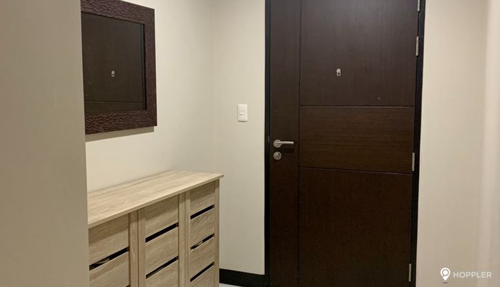 "2BR Condo for Rent in Salcedo Skysuites, Salcedo Village, Makati"02
