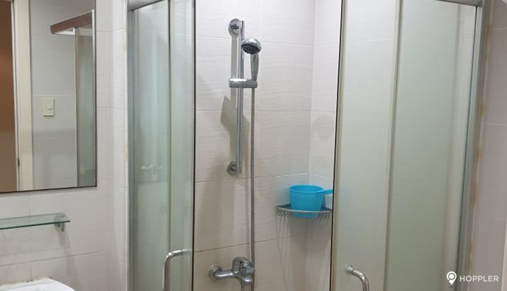 "1BR Condo for Rent in The Knightsbridge Residences, Poblacion, Makati"02