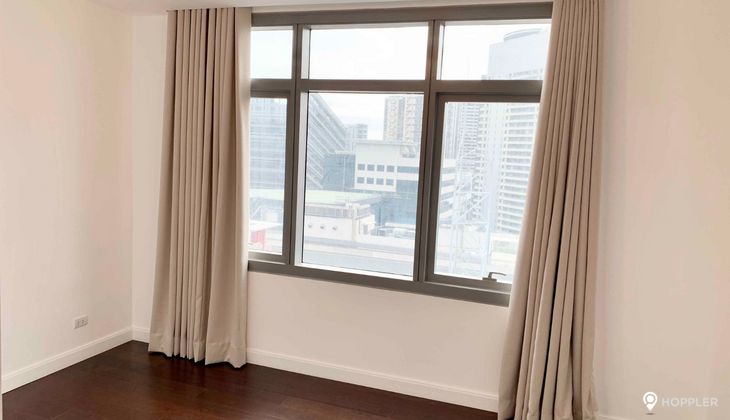 "2BR Condo for Rent in The Suites at One Bonifacio High Street, BGC - Bonifacio Global City, Taguig"04