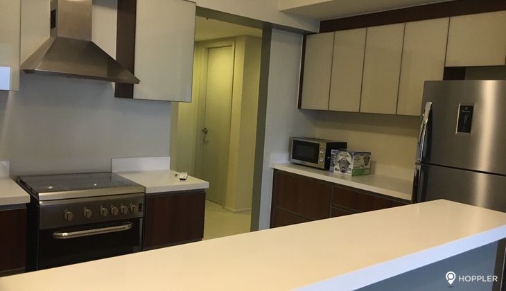 "2BR Condo for Rent in Arya Residences, BGC - Bonifacio Global City, Taguig"02