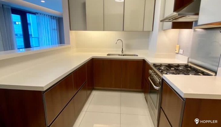 "2BR Condo for Rent in Arya Residences, BGC - Bonifacio Global City, Taguig"04