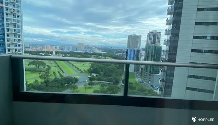 "2BR Condo for Rent in Arya Residences, BGC - Bonifacio Global City, Taguig"05