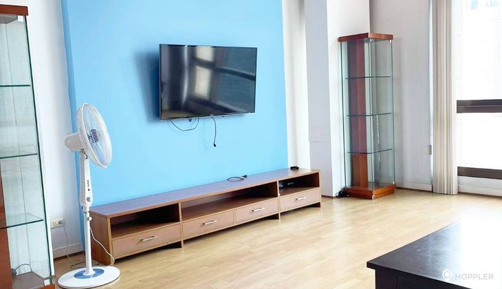 "2BR Condo for Rent in The Shang Grand Tower, Legazpi Village, Makati"03
