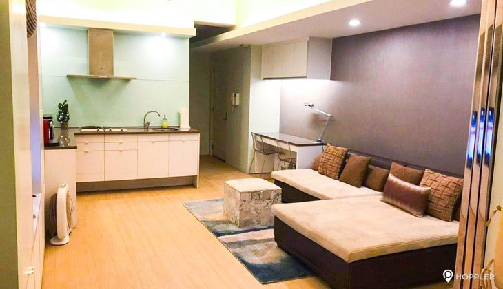 "1BR Condo for Rent in The Malayan Plaza, Ortigas Center, Pasig"02