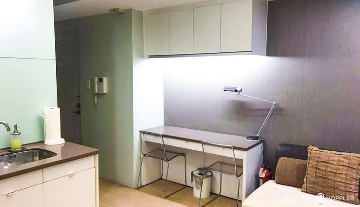 "1BR Condo for Rent in The Malayan Plaza, Ortigas Center, Pasig"05