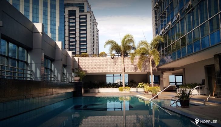 "1BR Condo for Rent in The Malayan Plaza, Ortigas Center, Pasig"10