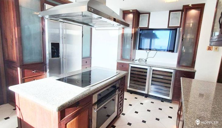 "3BR Condo for Rent in The Shang Grand Tower, Legazpi Village, Makati"06