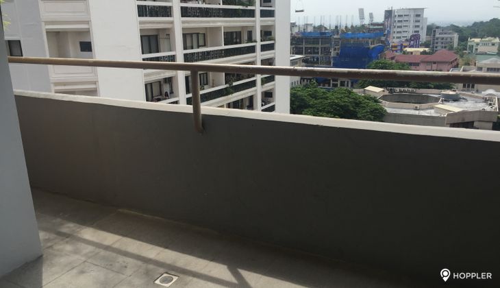 "4BR Condo for Rent in The Crescent Condominium, Ortigas Center, Pasig"05